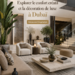 Un intérieur de luxe inspiré de Dubaï avec des éléments de confort décoratif.