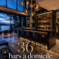 Un bar à domicile élégant avec des finitions en bois et un éclairage chaleureux.
