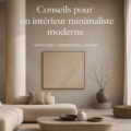 Une pièce moderne et minimaliste avec des lignes épurées et des couleurs neutres.