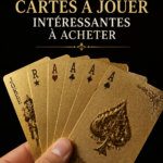 Jeux de cartes originaux disposés sur une table en bois moderne, intégrés dans une décoration élégante.
