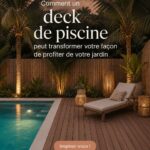 Un élégant patio de piscine avec des chaises modernes et un beau jardin en arrière-plan.